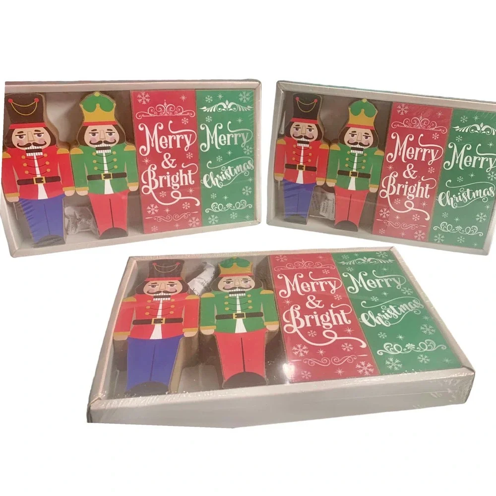 Lot of 3 Mini Wooden NutCracker‎ Soldier Merry & Bright Christmas Sign 2"x 5" - Picture 2 of 4
